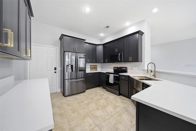 515 VILLA TREVISO COURT, Apollo Beach, FL 33572