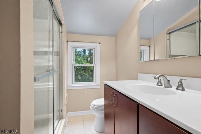 35 Deerfield Dr, West Orange Twp., NJ 07052