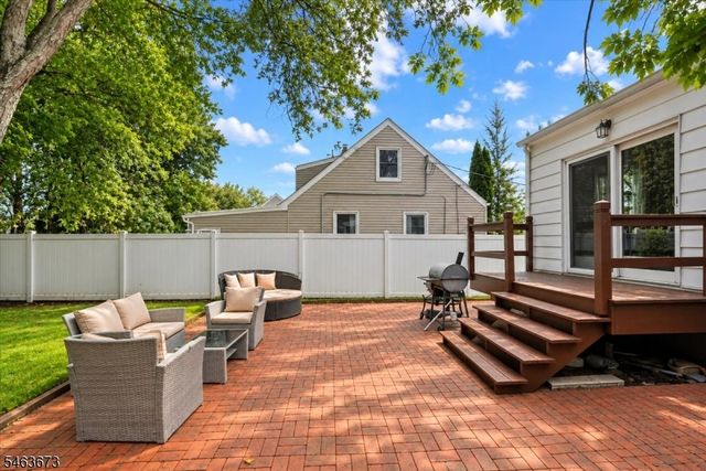 35 Deerfield Dr, West Orange Twp., NJ 07052
