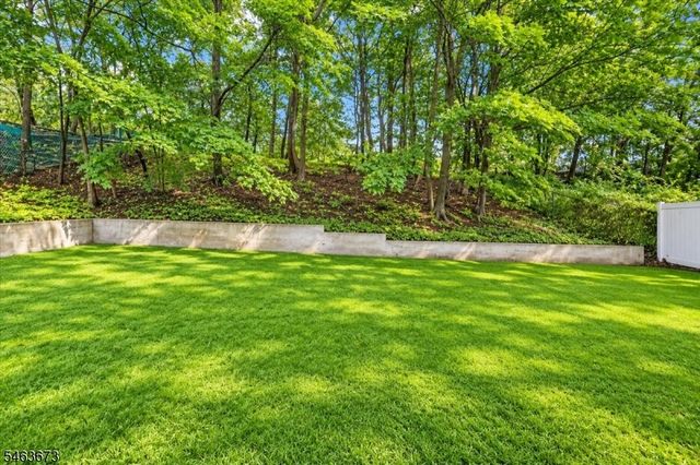 35 Deerfield Dr, West Orange Twp., NJ 07052