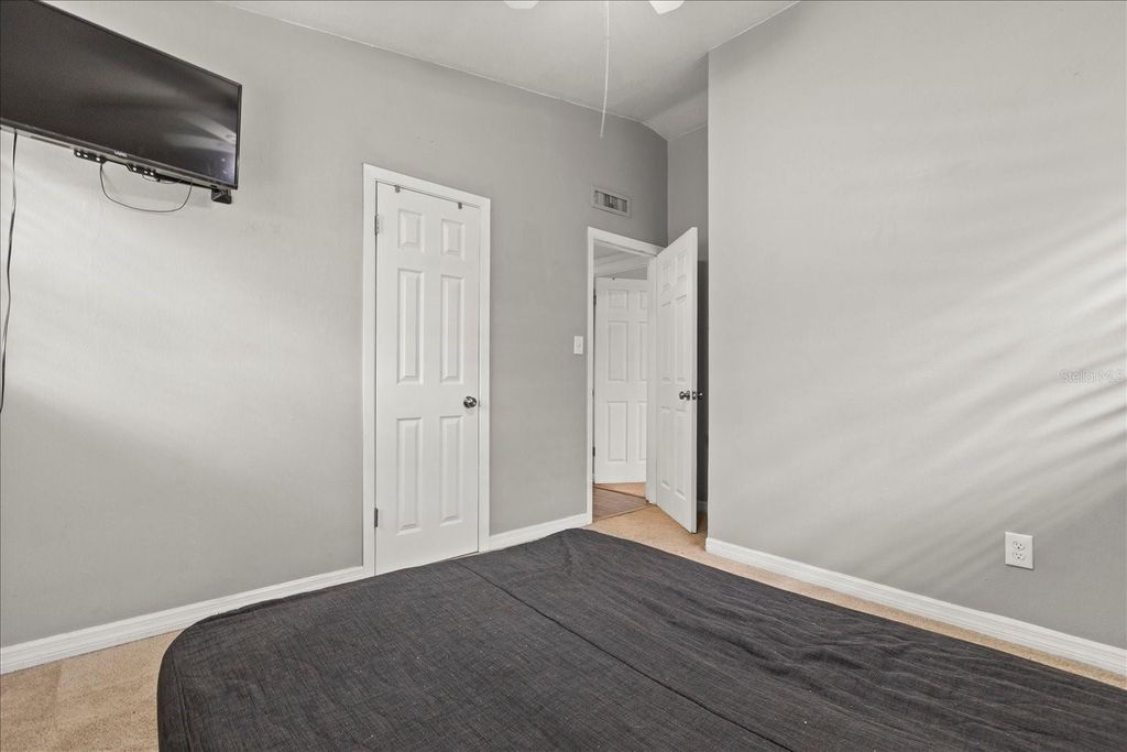 Image 19 of property listing at 3117 JOYANN STREET, Orlando, FL 32810