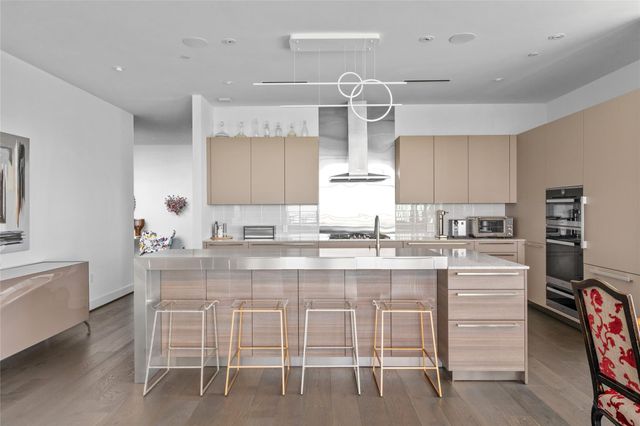 3331 D'amico Street 904, Houston, TX 77019