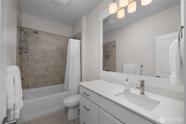 2905 Arrowroot Loop SE, Lacey, WA 98513