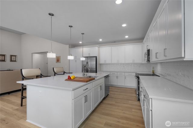 2905 Arrowroot Loop SE, Lacey, WA 98513