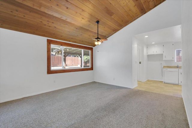 855 Forest Glade Cir, Grass Valley, CA 95945