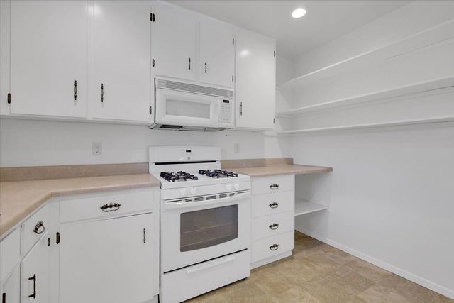 855 Forest Glade Cir, Grass Valley, CA 95945