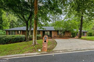 1124 Ponderosa Park Drive, Forest Park, GA 30297