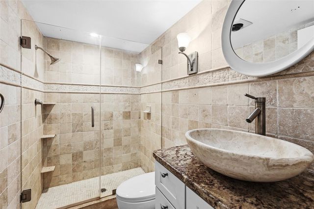 3324 THORNWOOD ROAD 3324, Sarasota, FL 34231