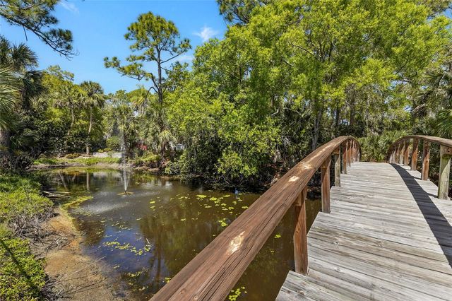 3324 THORNWOOD ROAD 3324, Sarasota, FL 34231