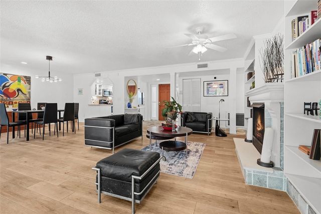 3324 THORNWOOD ROAD 3324, Sarasota, FL 34231