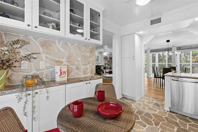 3324 THORNWOOD ROAD 3324, Sarasota, FL 34231