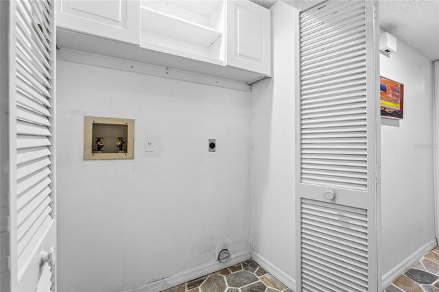 3324 THORNWOOD ROAD 3324, Sarasota, FL 34231