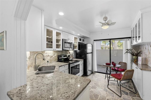 3324 THORNWOOD ROAD 3324, Sarasota, FL 34231