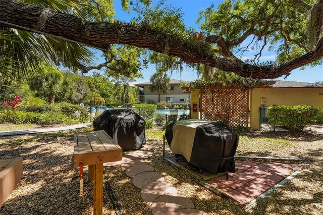 3324 THORNWOOD ROAD 3324, Sarasota, FL 34231