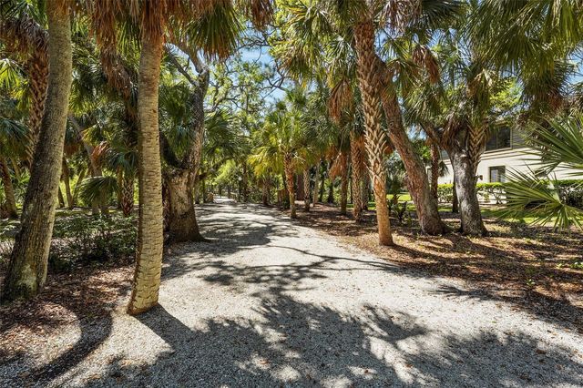 3324 THORNWOOD ROAD 3324, Sarasota, FL 34231