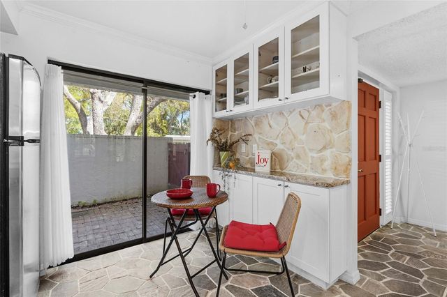 3324 THORNWOOD ROAD 3324, Sarasota, FL 34231