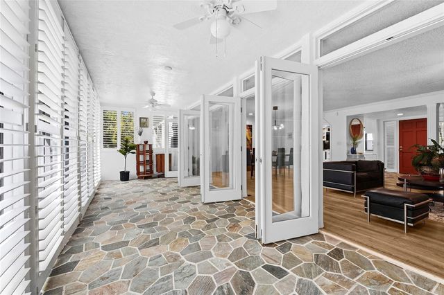 3324 THORNWOOD ROAD 3324, Sarasota, FL 34231