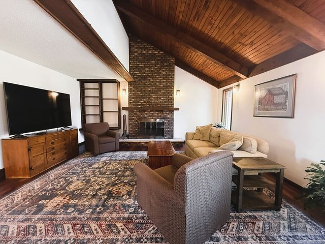 1225 Eustace Drive, Dixon, IL 61021