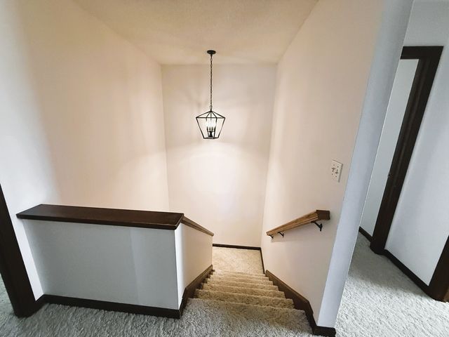 1225 Eustace Drive, Dixon, IL 61021