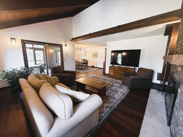 1225 Eustace Drive, Dixon, IL 61021