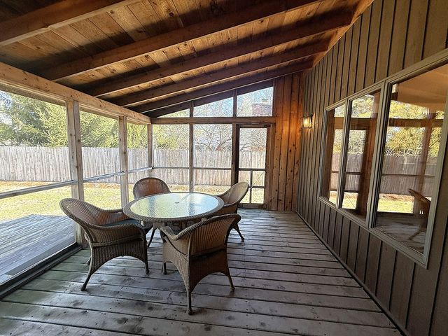 1225 Eustace Drive, Dixon, IL 61021