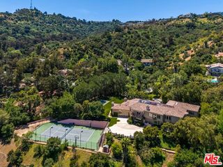 11971 Lockridge Road, Studio City, CA 91604