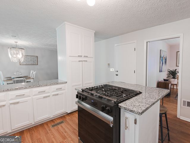 160 River Run, Roswell, GA 30075