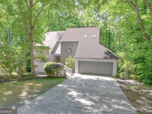 160 River Run, Roswell, GA 30075