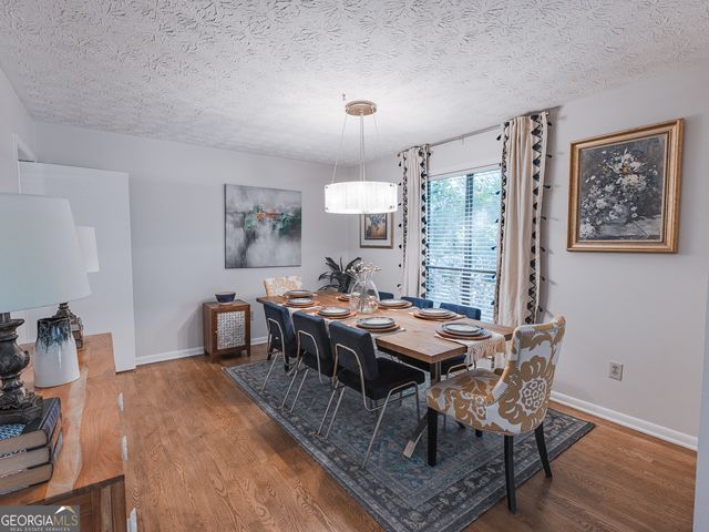 160 River Run, Roswell, GA 30075