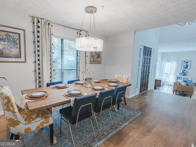 160 River Run, Roswell, GA 30075