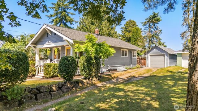 3222 38th Avenue SW, Seattle, WA 98126