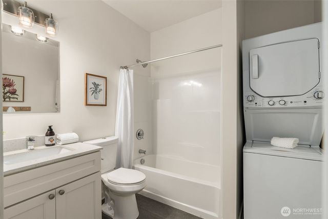 3222 38th Avenue SW, Seattle, WA 98126