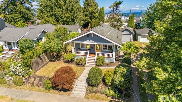 3222 38th Avenue SW, Seattle, WA 98126