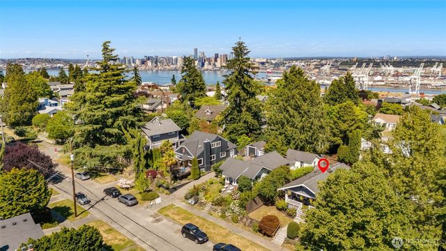 3222 38th Avenue SW, Seattle, WA 98126