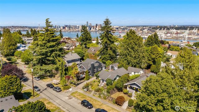 3222 38th Avenue SW, Seattle, WA 98126