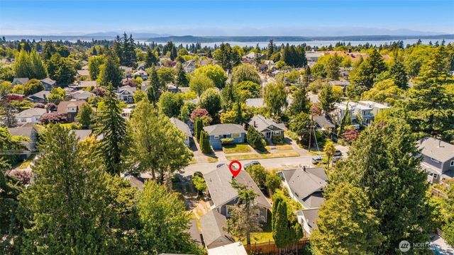3222 38th Avenue SW, Seattle, WA 98126