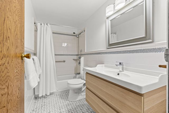 16 Alder Lane, North Falmouth, MA 02556