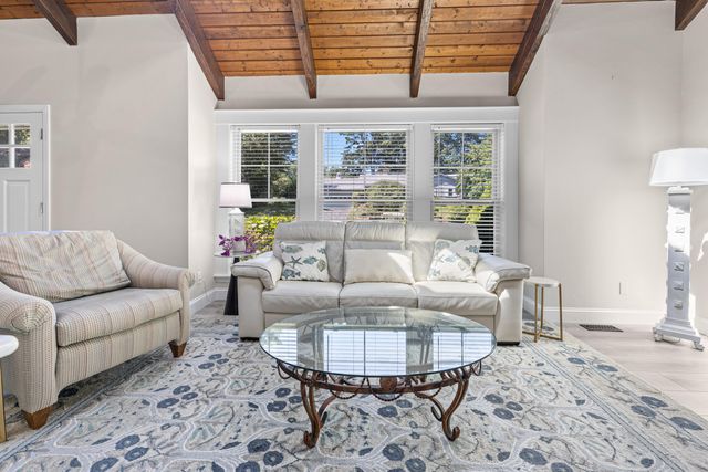 16 Alder Lane, North Falmouth, MA 02556