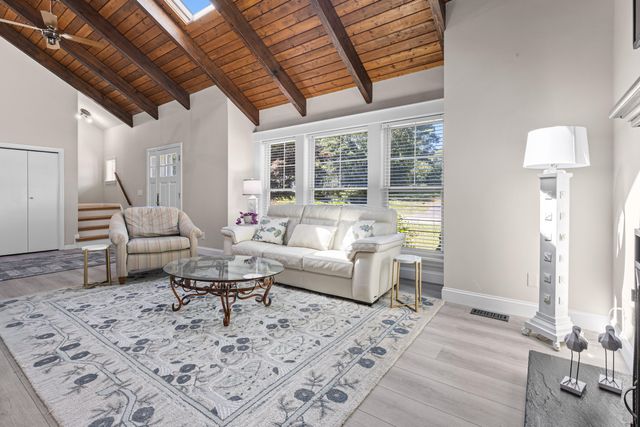 16 Alder Lane, North Falmouth, MA 02556