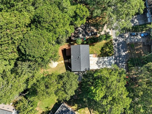 3920 Wedgefield Circle, Decatur, GA 30035