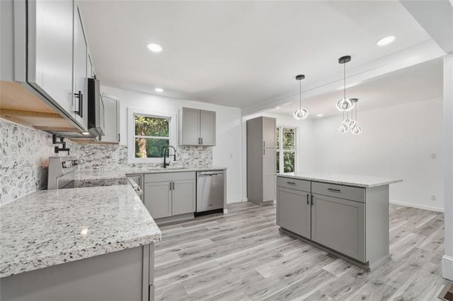 3920 Wedgefield Circle, Decatur, GA 30035