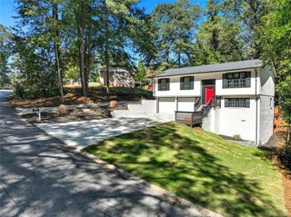 3920 Wedgefield Circle, Decatur, GA 30035