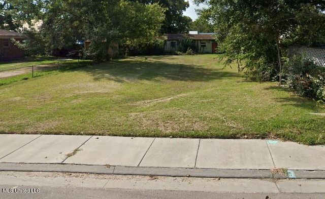 827 Elder Street, Biloxi, MS 39530