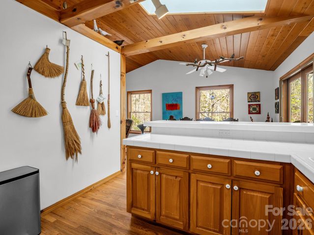 780 Rixhaven Drive, Saluda, NC 28773