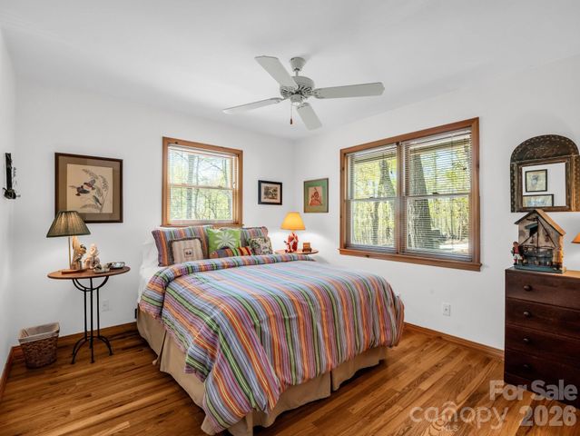 780 Rixhaven Drive, Saluda, NC 28773