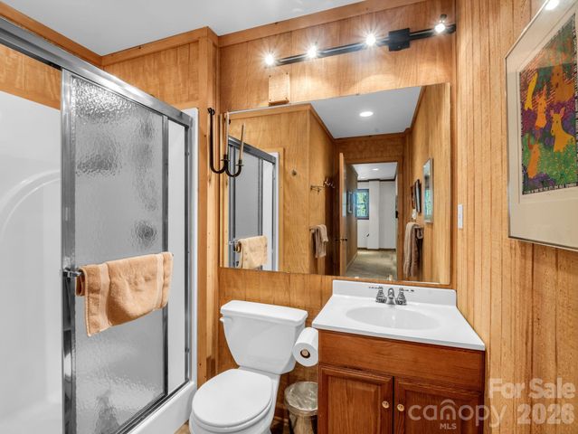 780 Rixhaven Drive, Saluda, NC 28773
