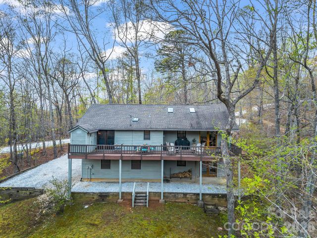 780 Rixhaven Drive, Saluda, NC 28773