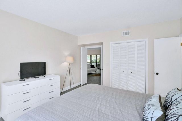 11311 Pond View Drive C101, Wellington, FL 33414