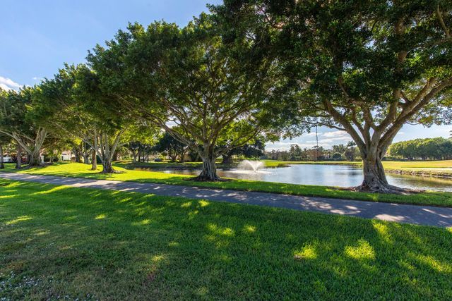 11311 Pond View Drive C101, Wellington, FL 33414