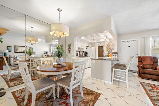 37 Yacht Club Drive 210, North Palm Beach, FL 33408